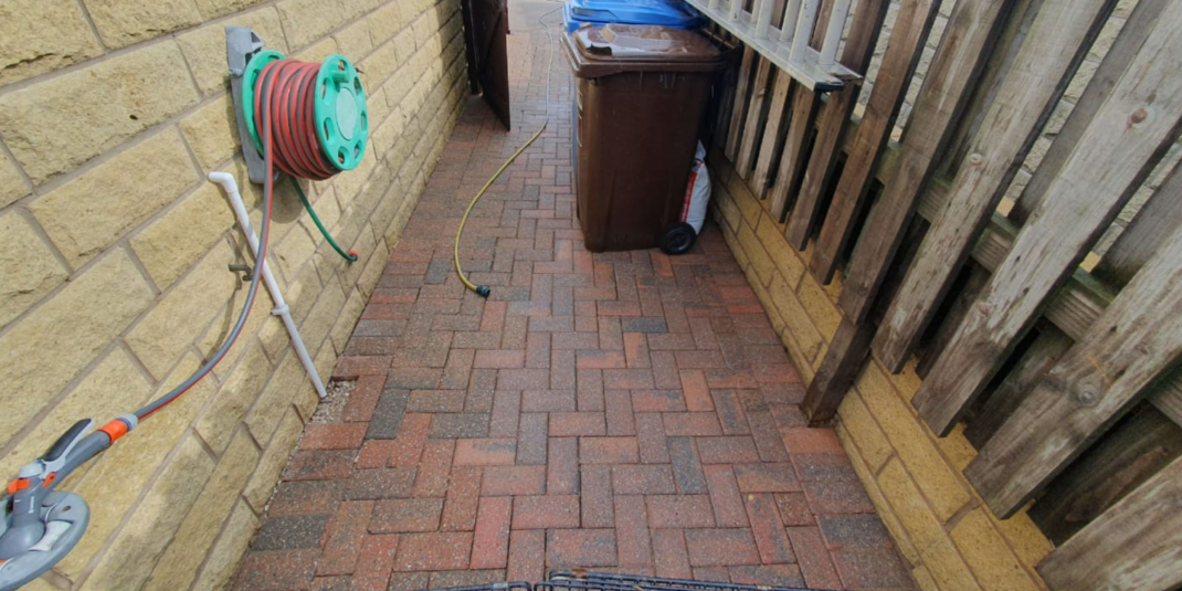 Side Patio Clean – after cleaning